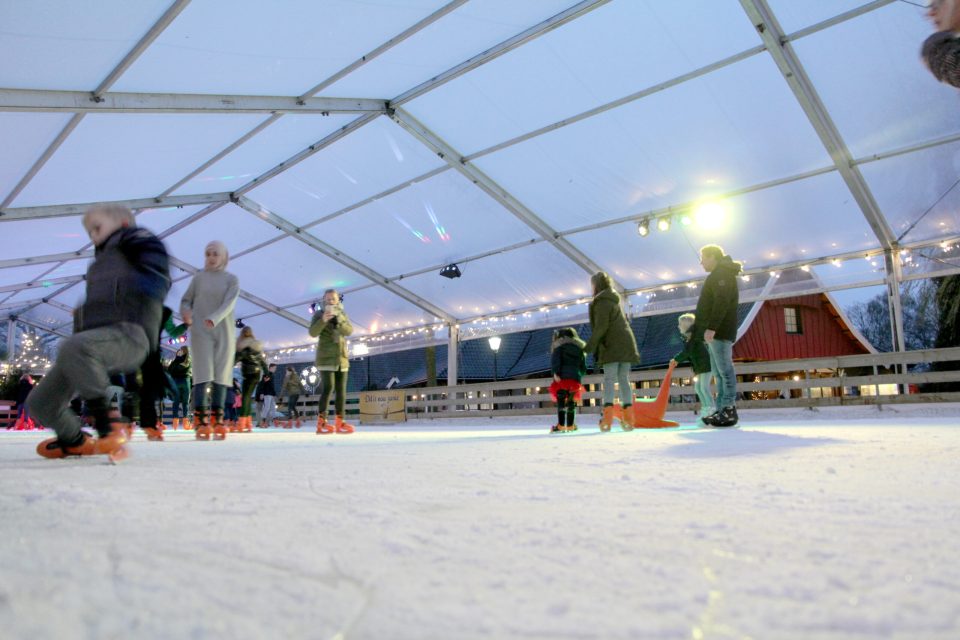Eisbahn bei Hotel Havezate Marveld