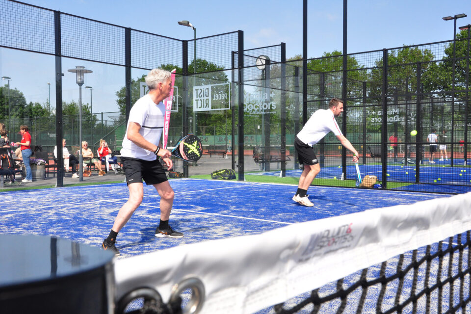 Padelbaan bij Sportpark De Blanckenborg - Hotel Havezate Marveld