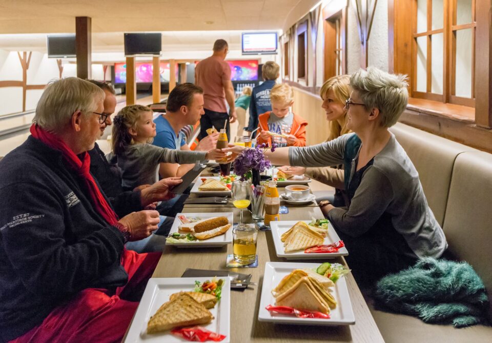 Lunchen bij Bar Bowling - Hotel Havezate Marveld ©Stan Bouwman
