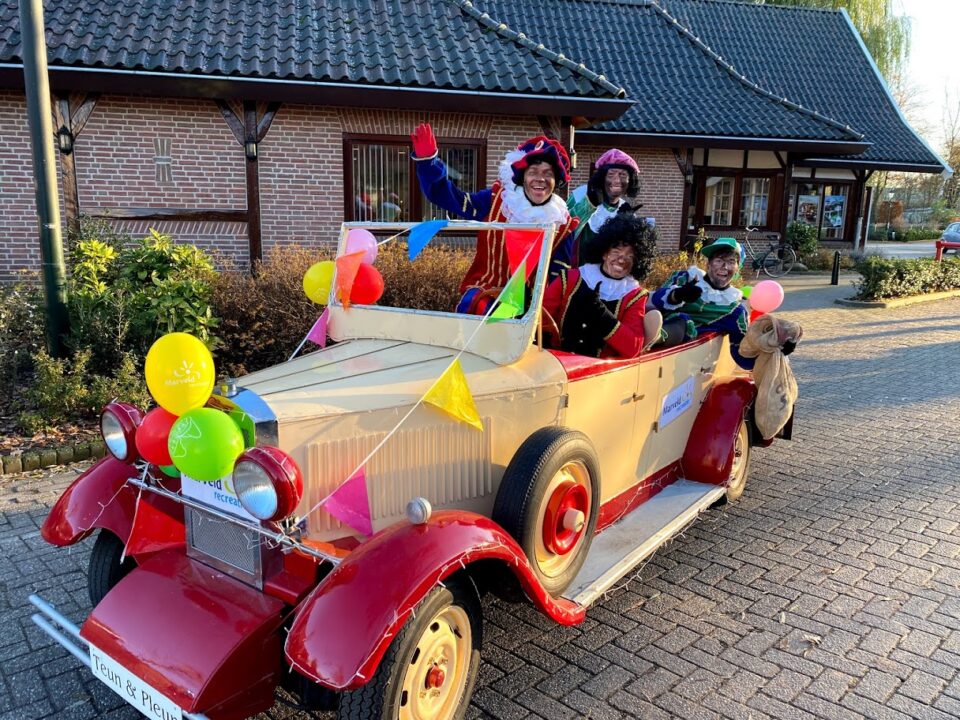 Pieten in Teun & Pleun auto