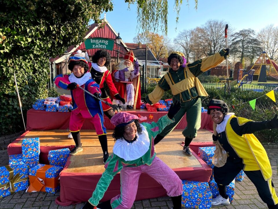 Pietenontvangst op vakantiepark Marveld Recreatie